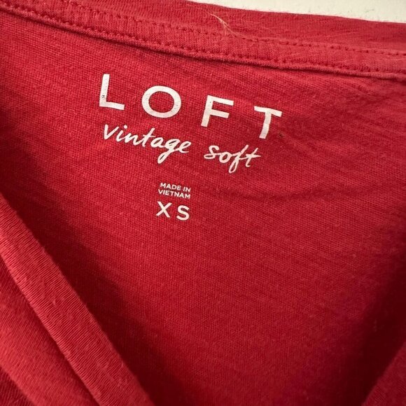 LOFT Vintage Soft Red Eyelet Sleeve T Shirt Top Womens XS - Picture 4 of 6
